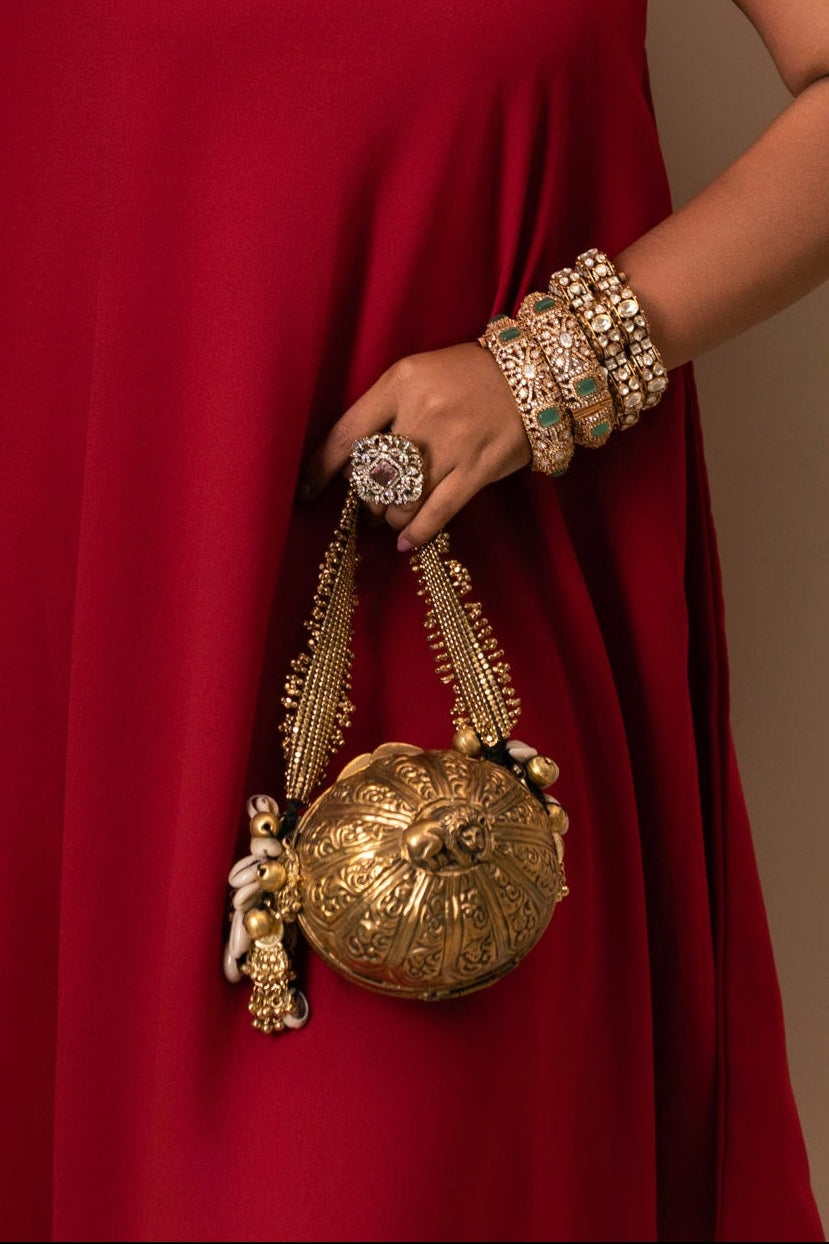 Ovel Shape Lion Bag - VNA021