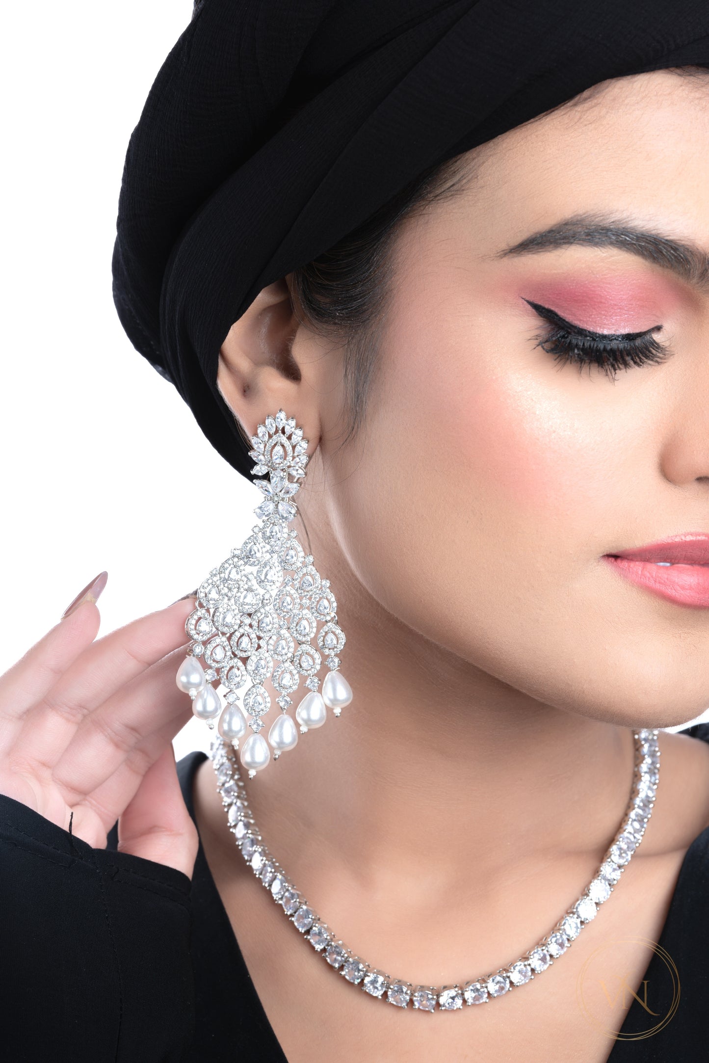 White Pearl Diamond Earrings - VNE004