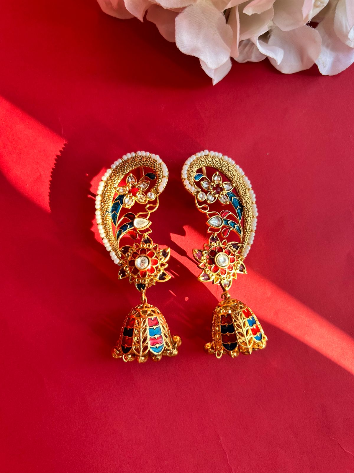 Red Blue Pearl Dulls Earcuffs VNE245