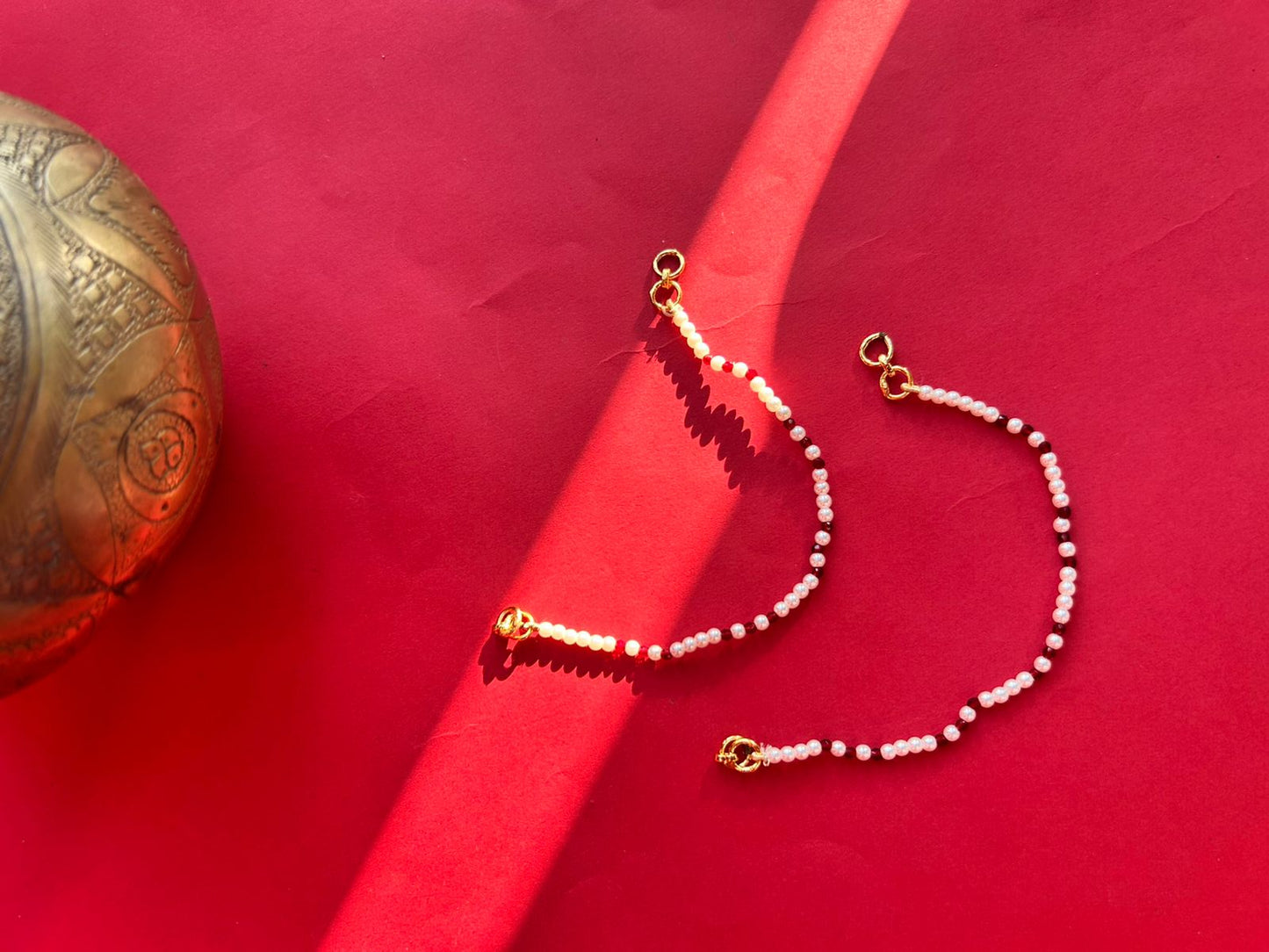 Red White Pearl Earchain VNEC017