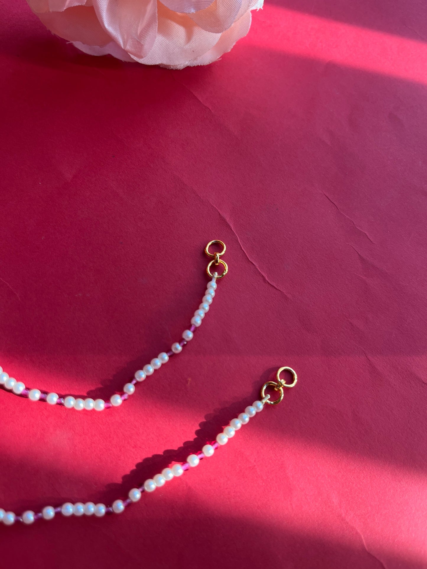 Rubi Pearl Earchain VNEC020