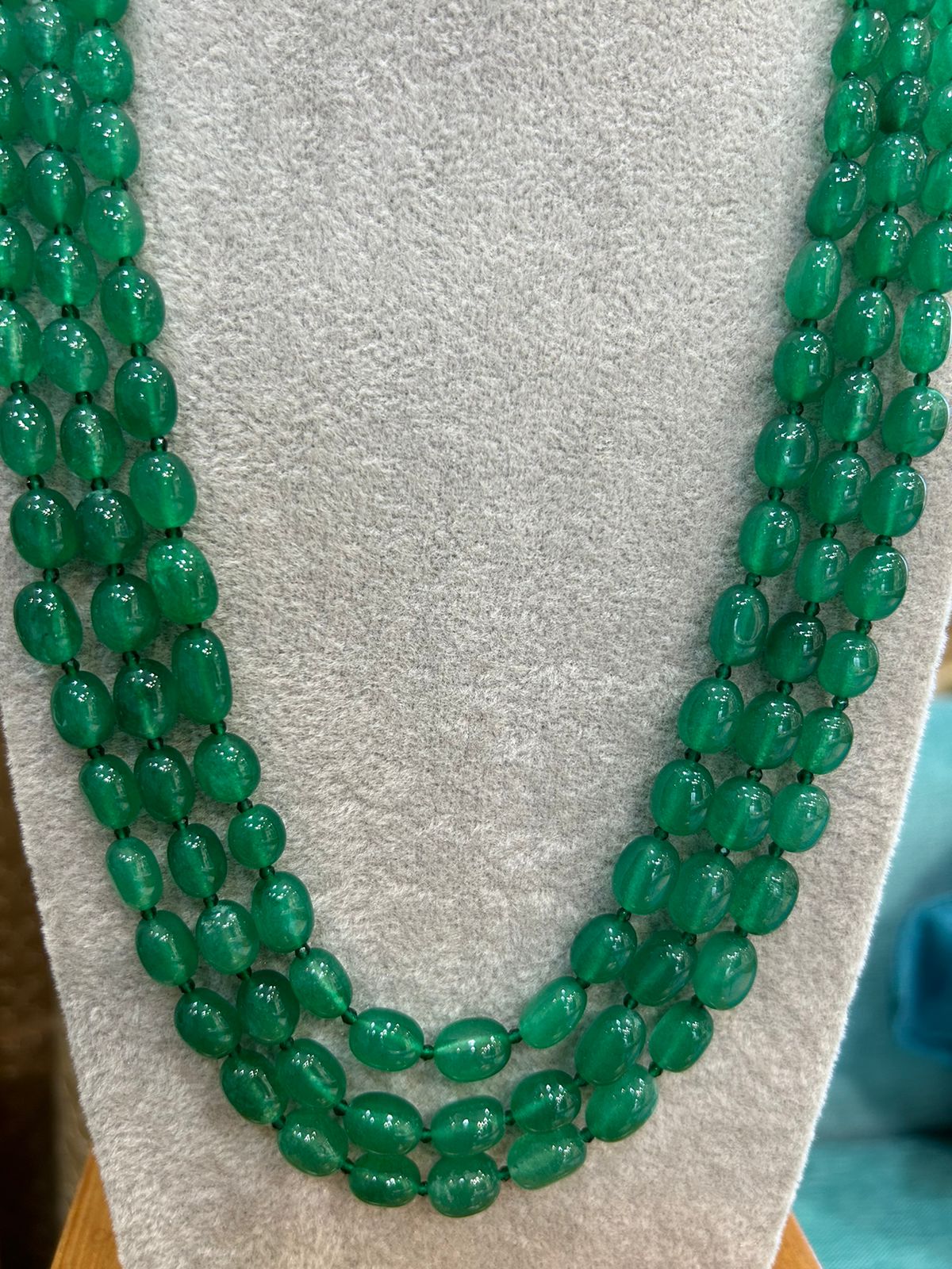 Emerald Mala - VNG002