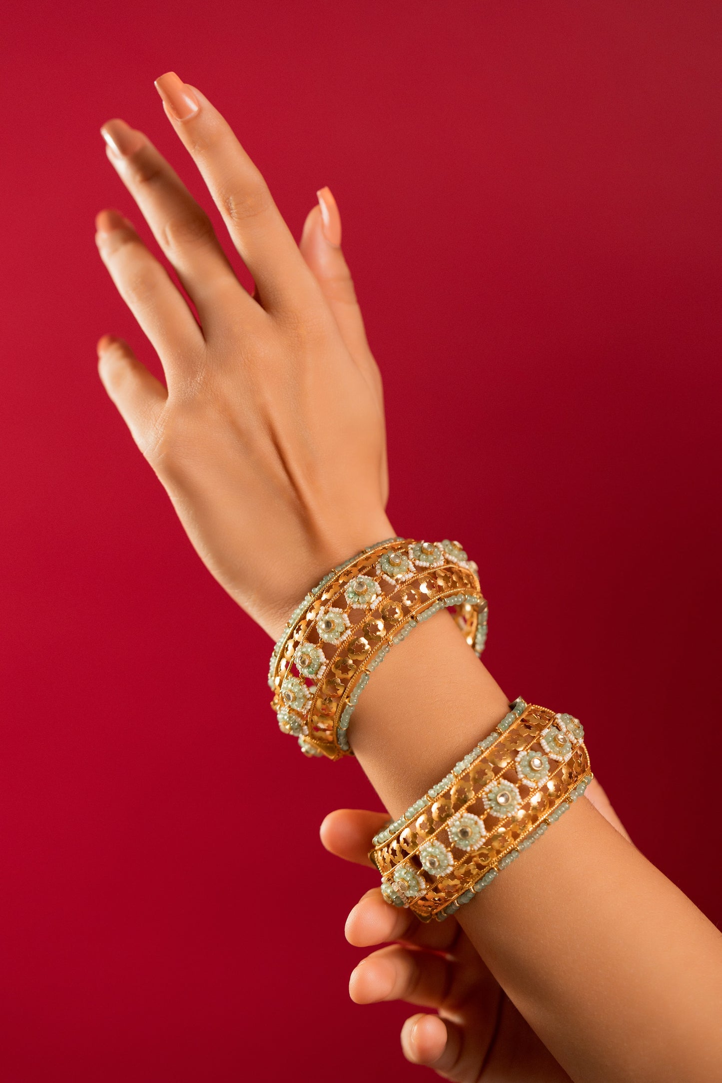 Chandan Jadau Green Bangles - VNHN009