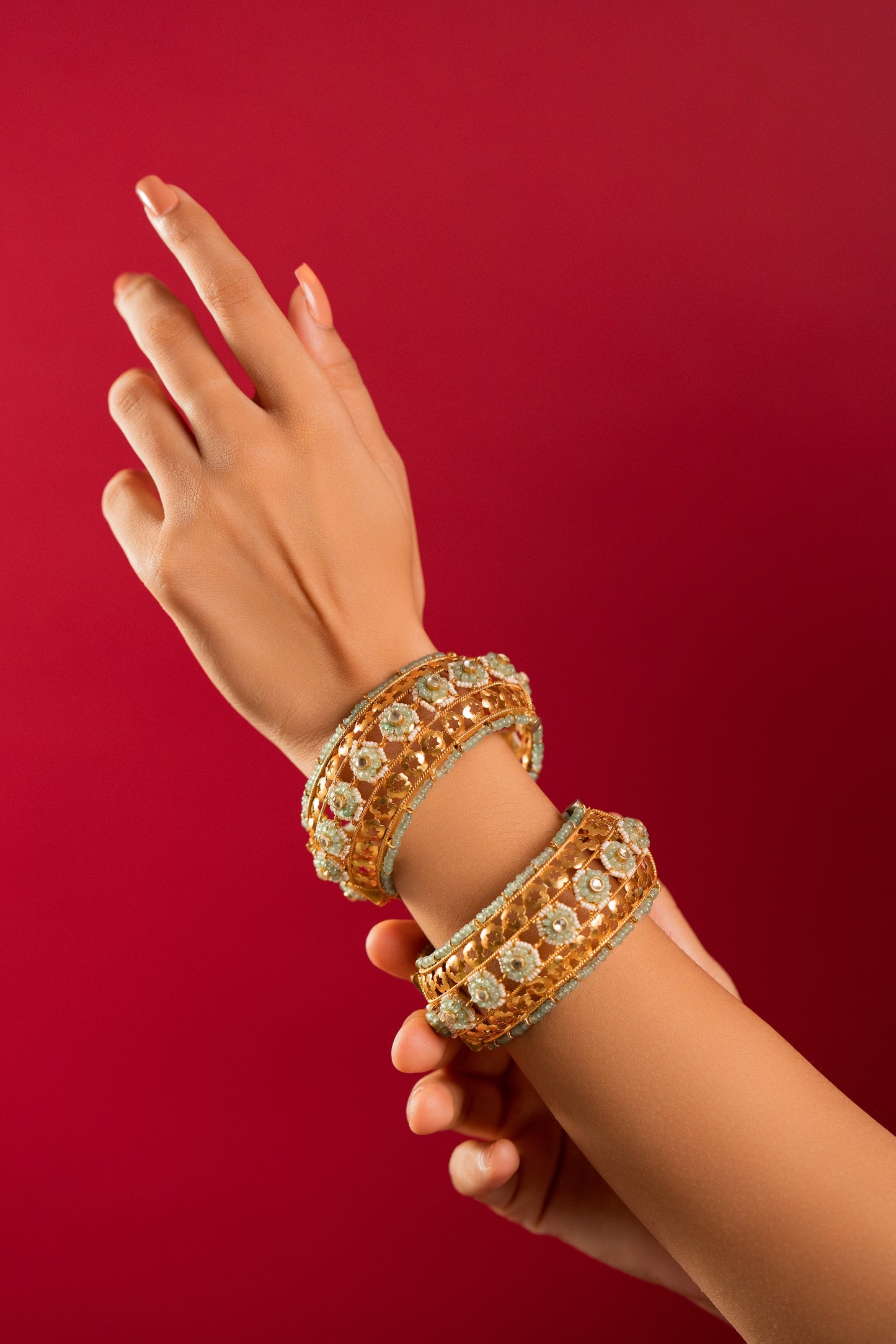 Chandan Jadau Green Bangles - VNHN009