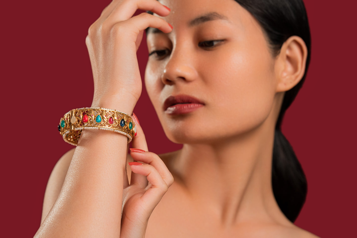Rangin Round Shape Bracelet - VNHN019
