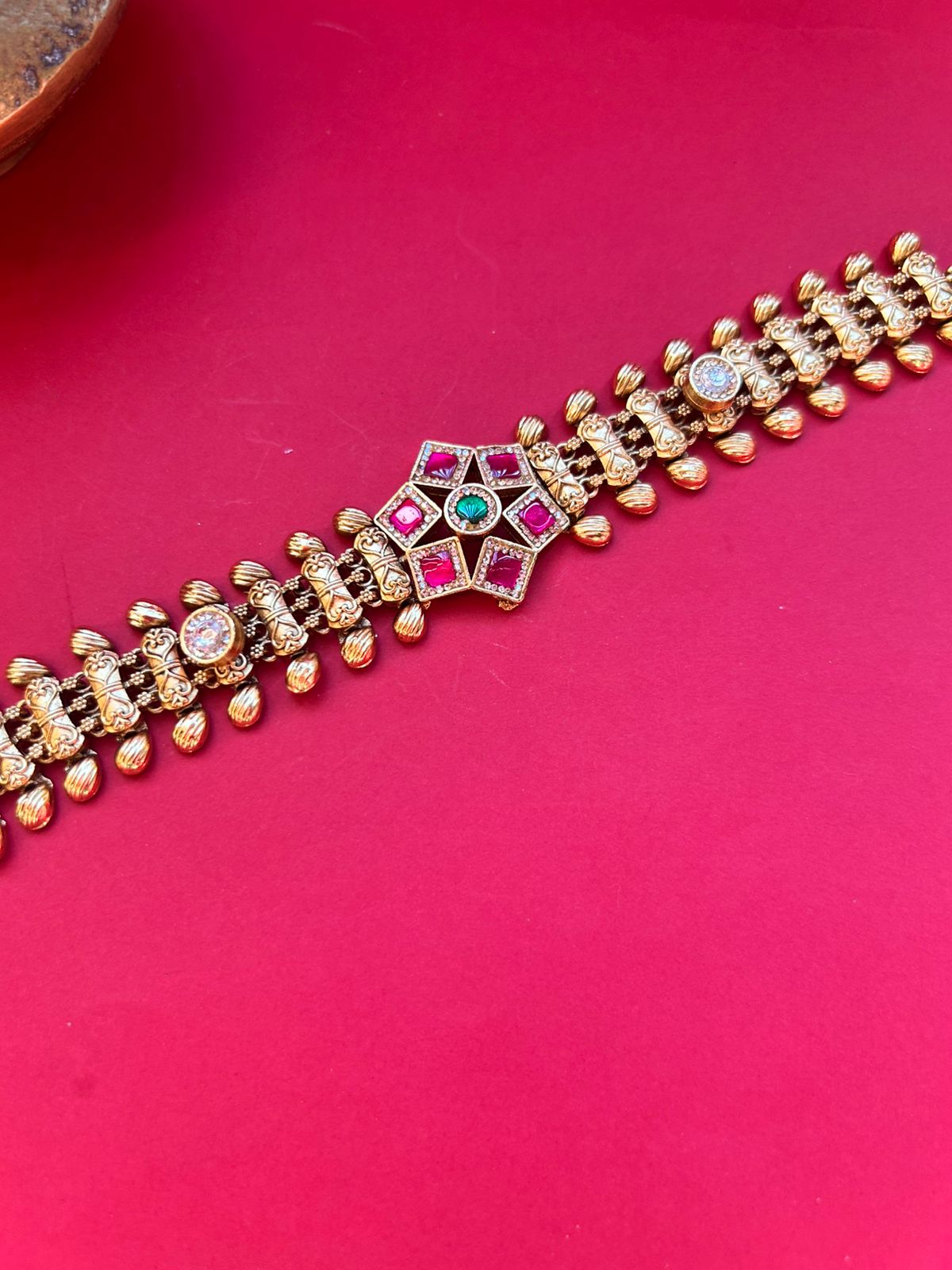 Flower Rubi & Green Gold Bracelet VNHN181