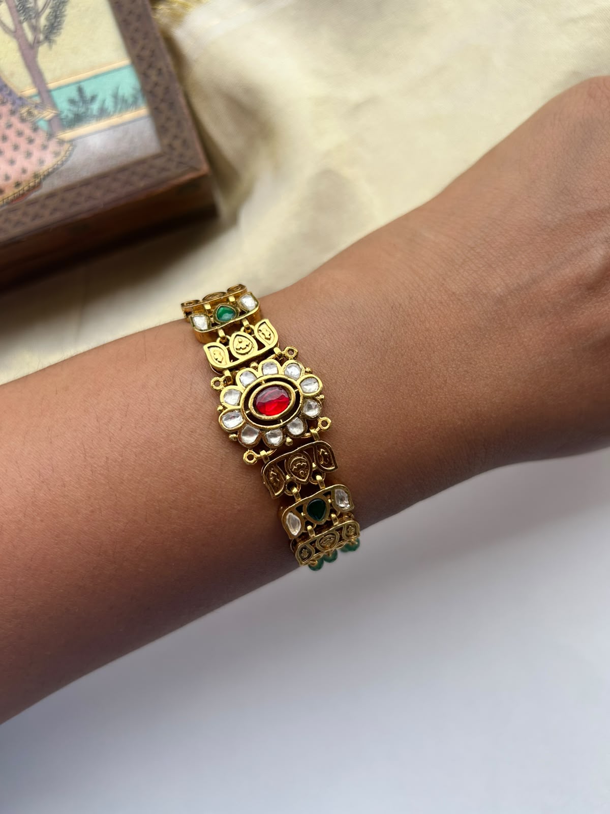 Red Flower Jadau Bracelet VNHN275