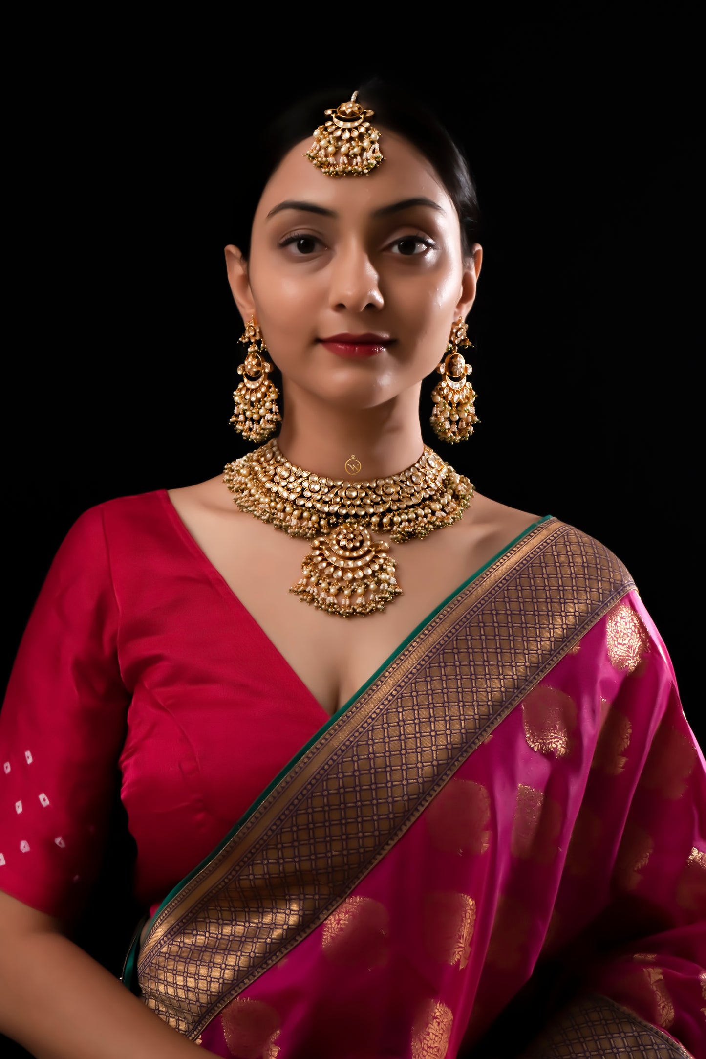 White Jadau Necklace Set - VNN001