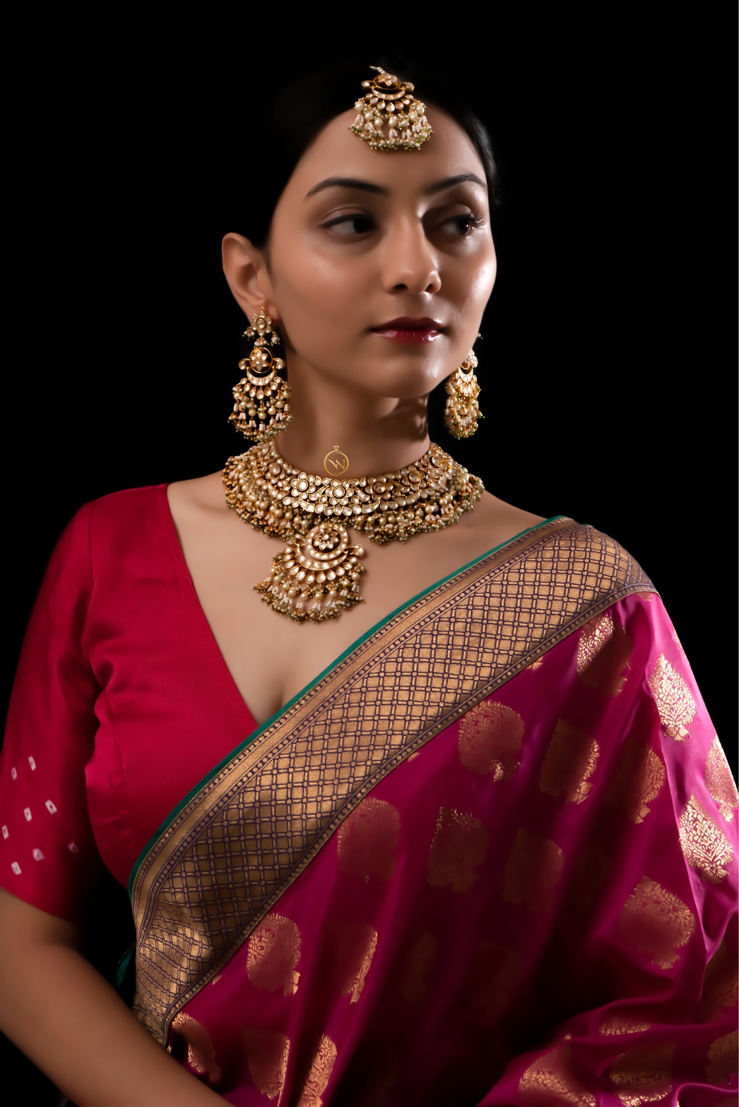 White Jadau Necklace Set - VNN001