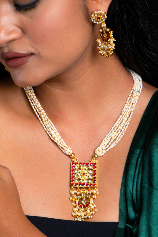 White Pearl Takkar Medium Length Necklace Set - VNN007