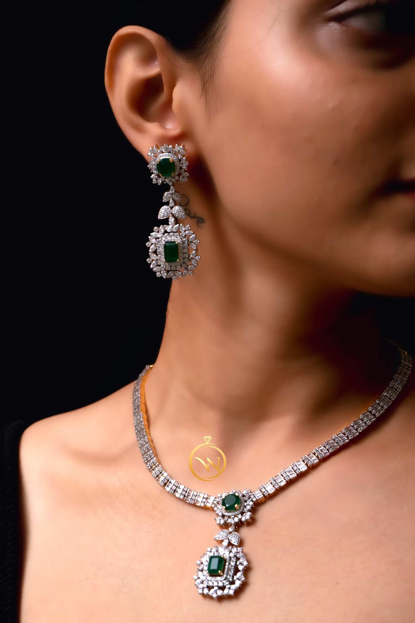 Royal Diamond Emerald Necklace Set - VNN031