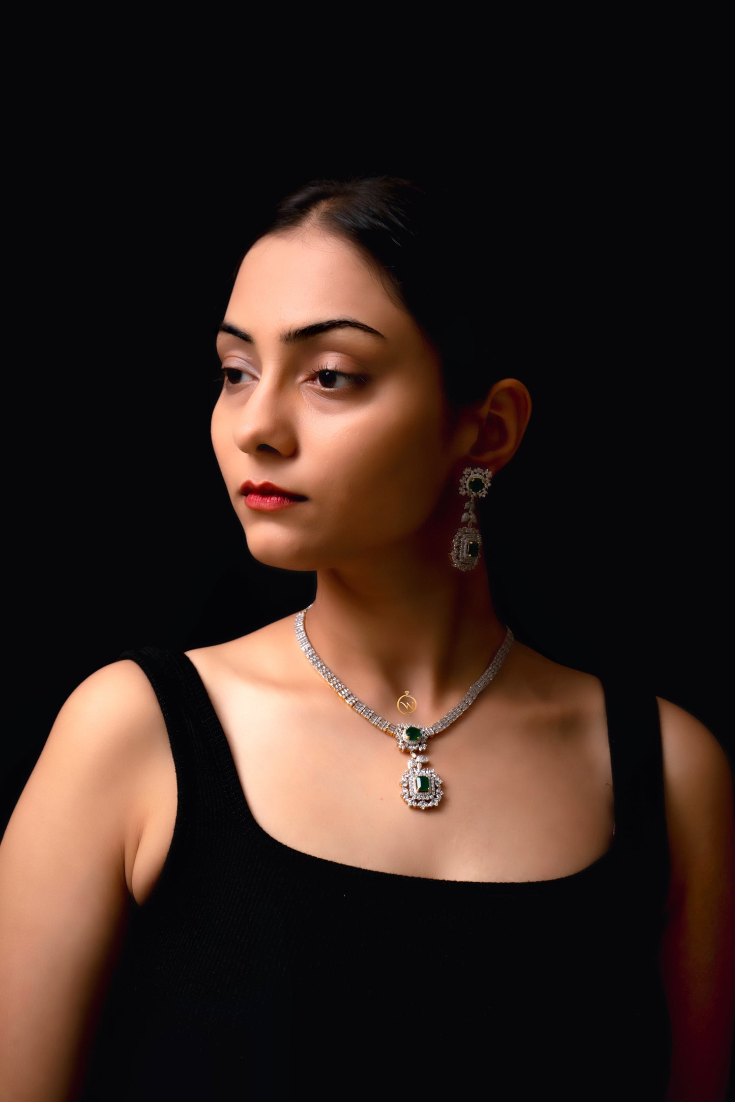 Royal Diamond Emerald Necklace Set - VNN031