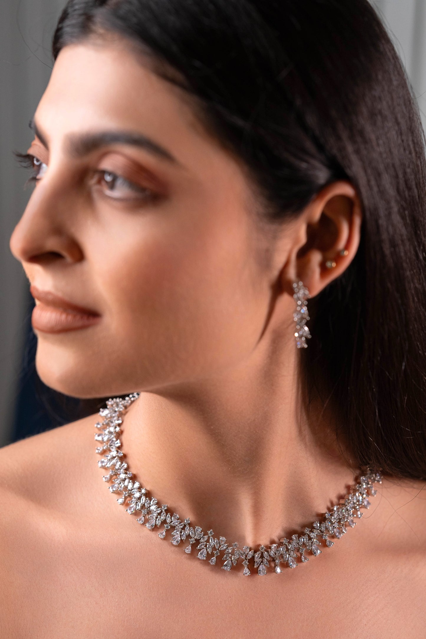 Single Line Diamond Necklace Set - VNN034