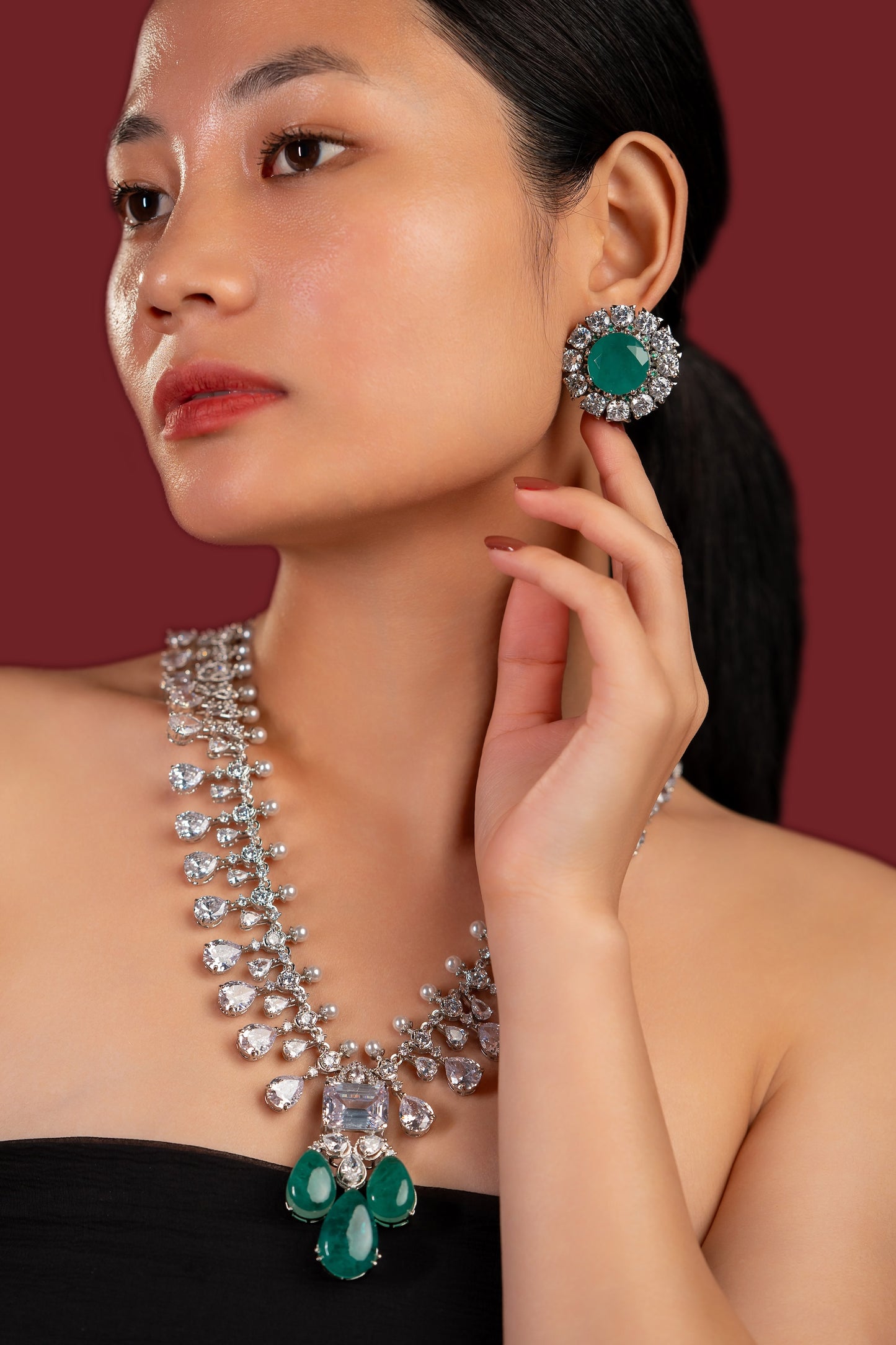 Nita Emerald Necklace Set - VNN073