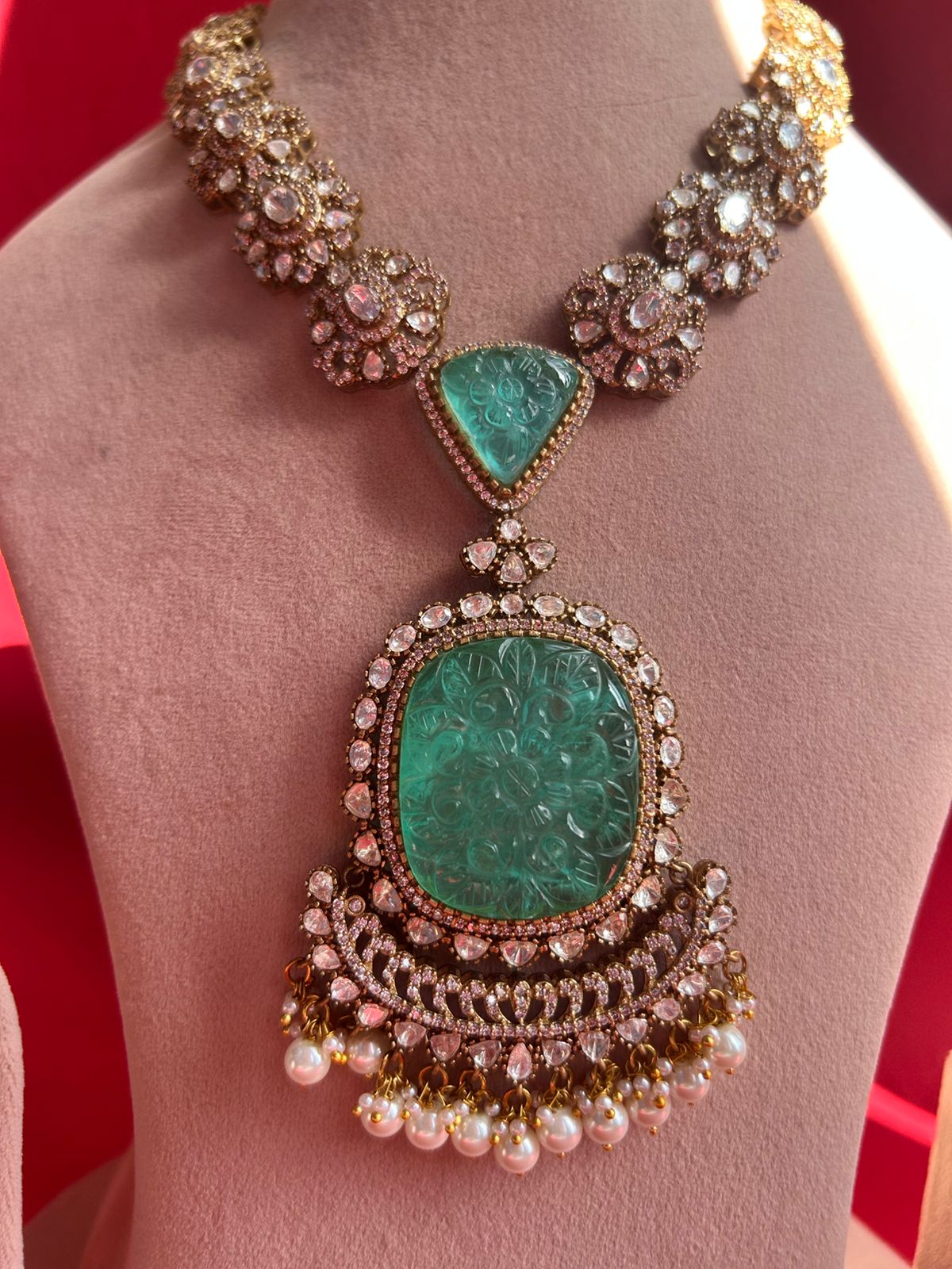Mint Green Big Carving Neacklace Set VNN285