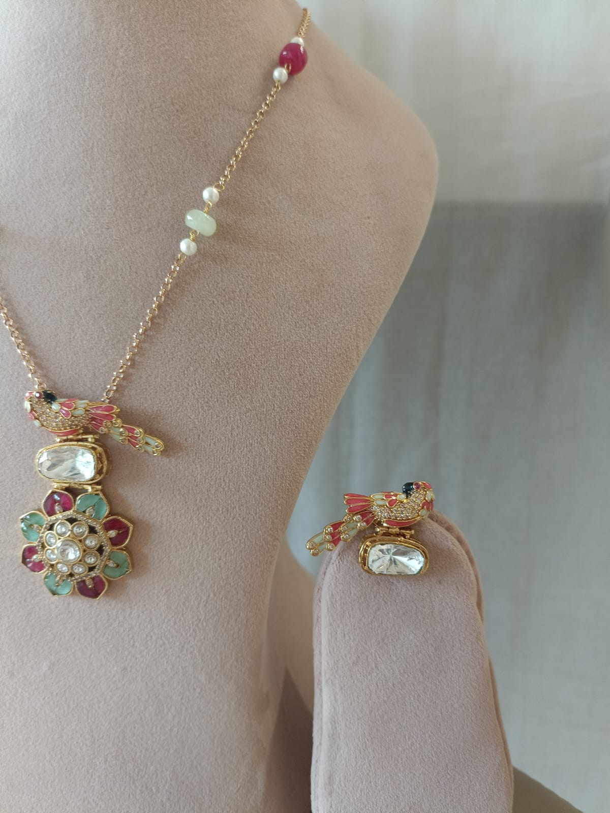 Antique Minakari Bird Pendant Set VNN556