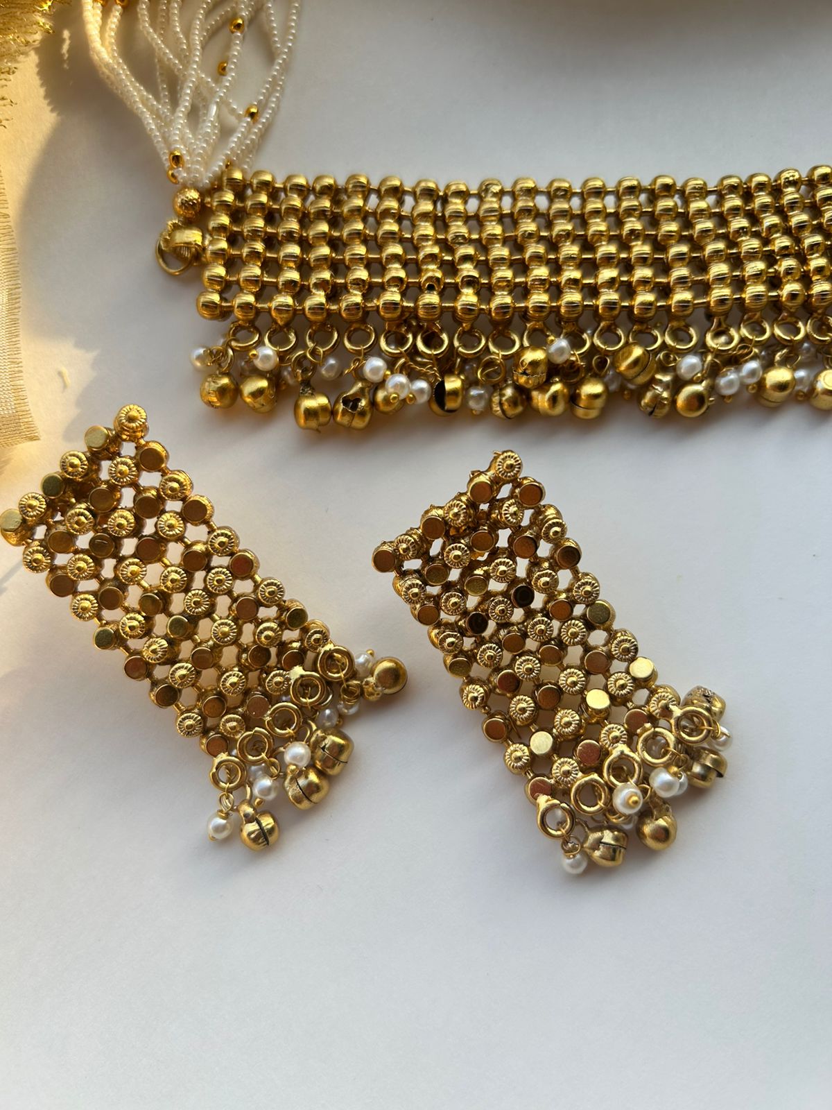 Old Is Gold Choker Necklace Set VNN648