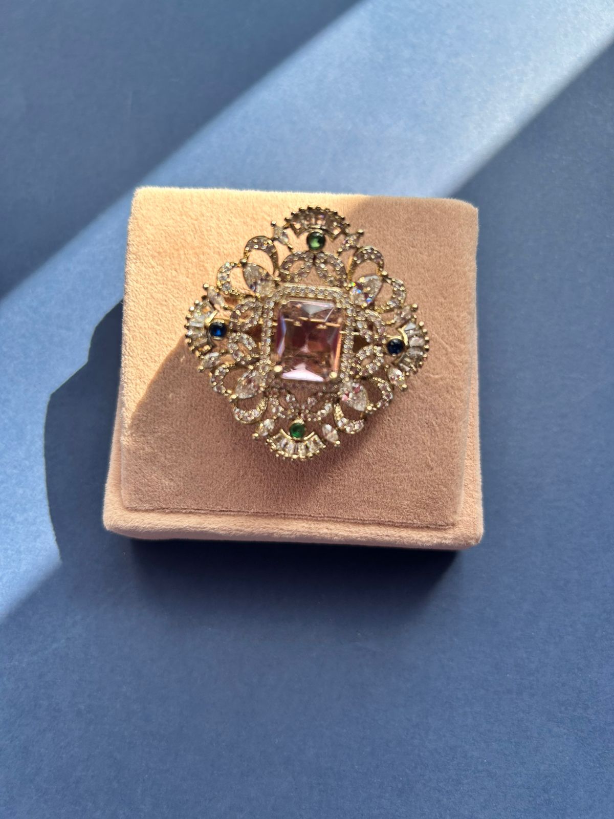 Vintage Pink Stone Ring VNR073