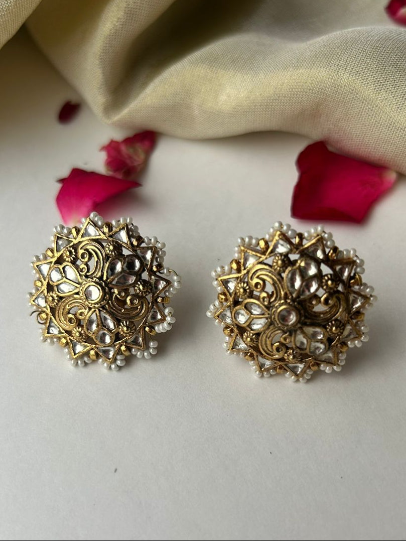 Round Jadau Studs VNE341