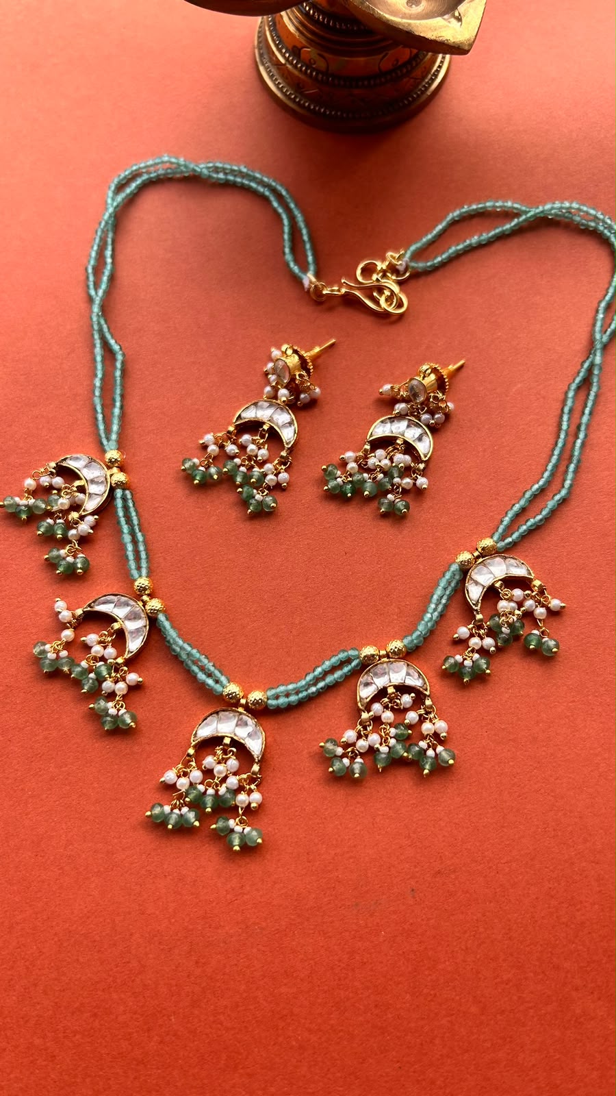 Chand Jadau Mint Pearl Hanging Set VNN680