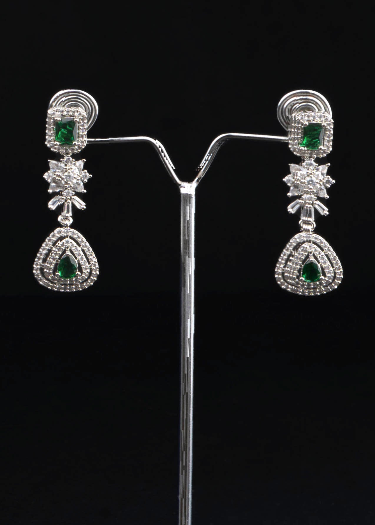 Green Layered Diamond Necklace Set