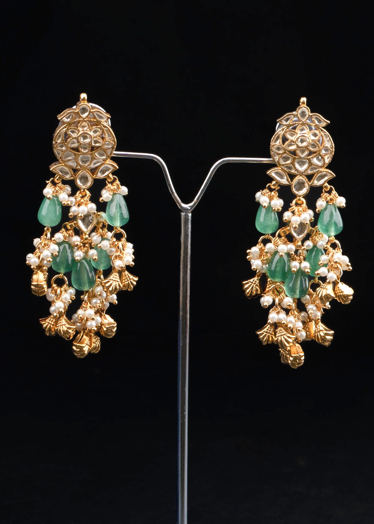 White Jadau Ghooghari Necklace Set