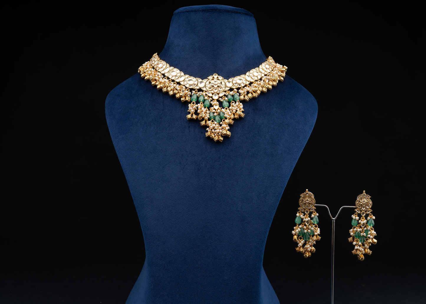 White Jadau Ghooghari Necklace Set