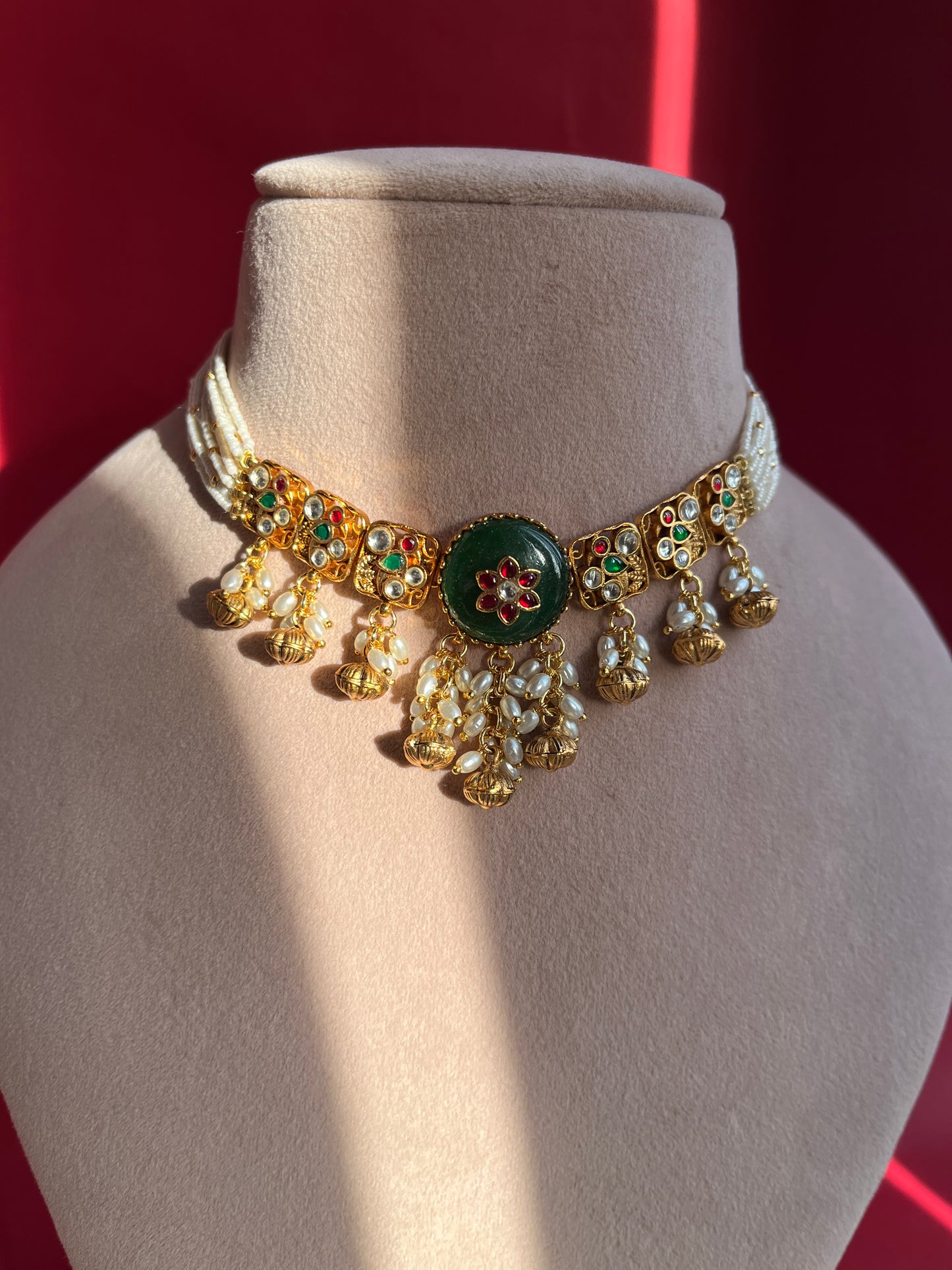 White Jadau Green Beads Chokar Set VNN426