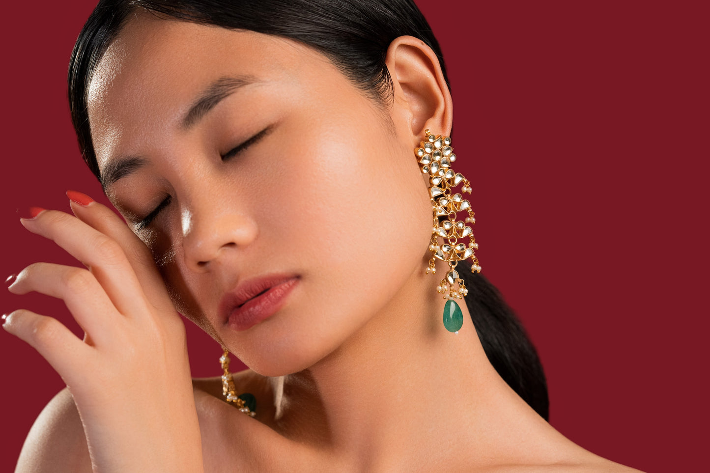 White Jadau Green Drop Earrings - VNE034
