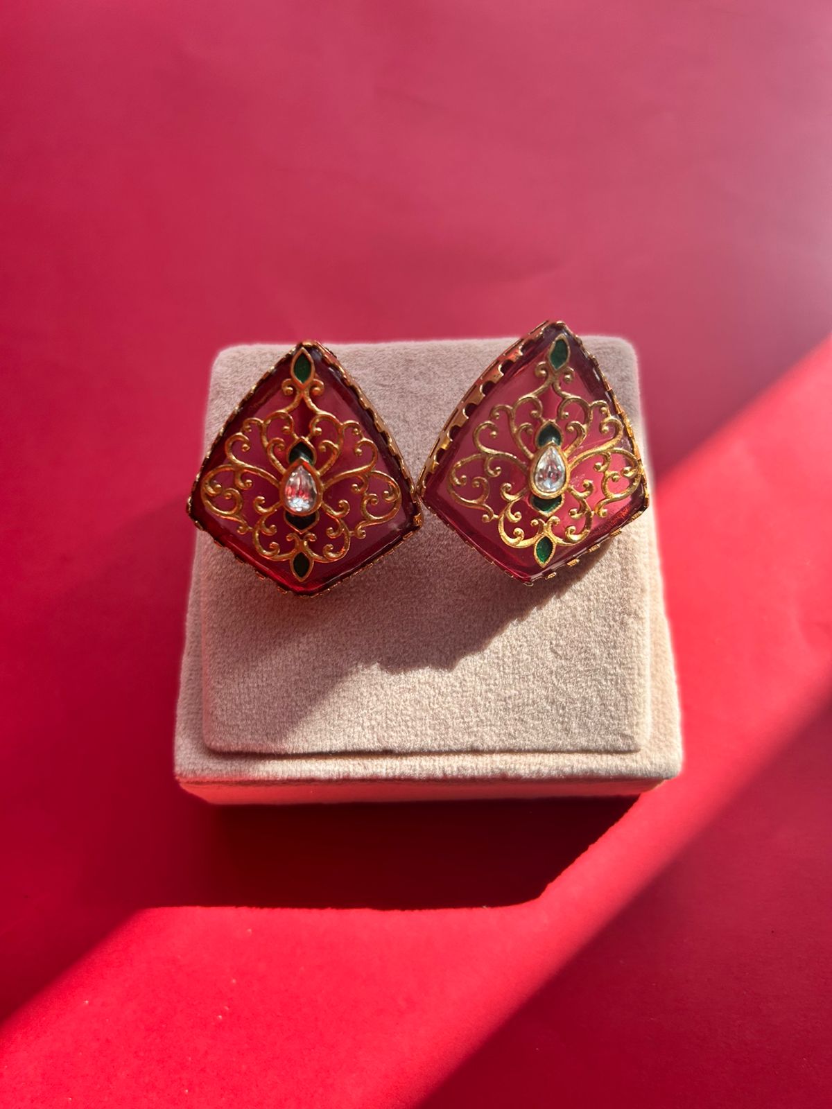 Brown Stone Tops Earrings VNE052