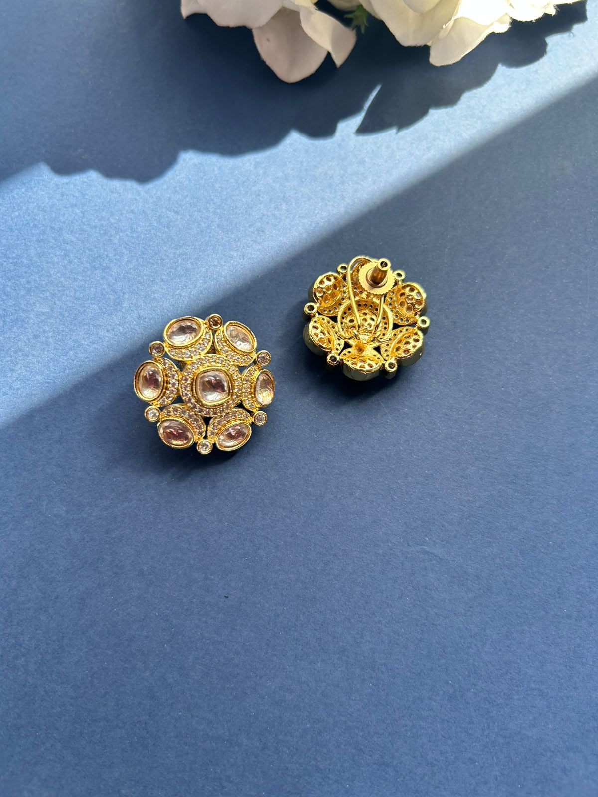 Polki Studs White Stone VNE056