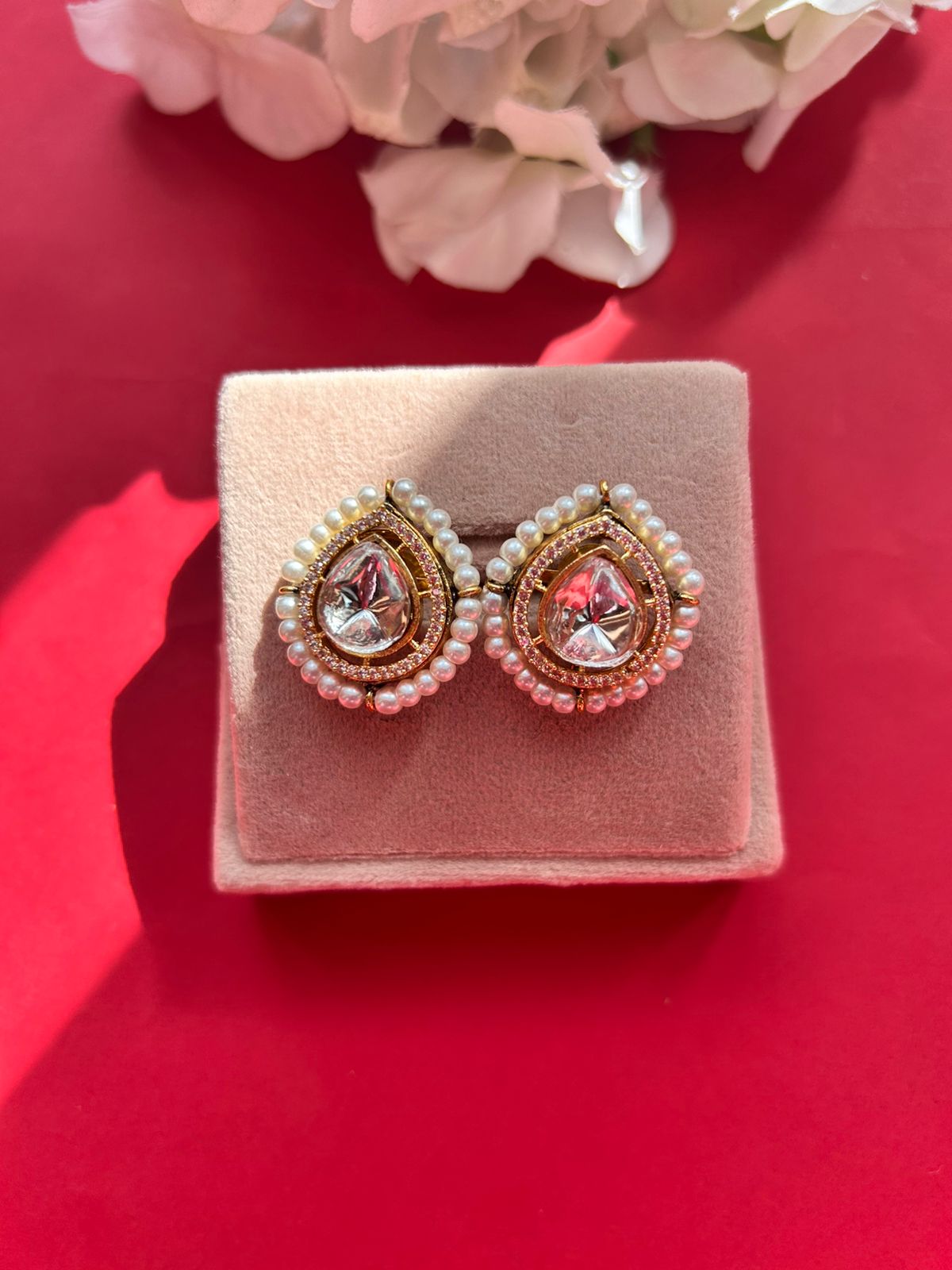 Pan Pearl Polki Studs VNE086