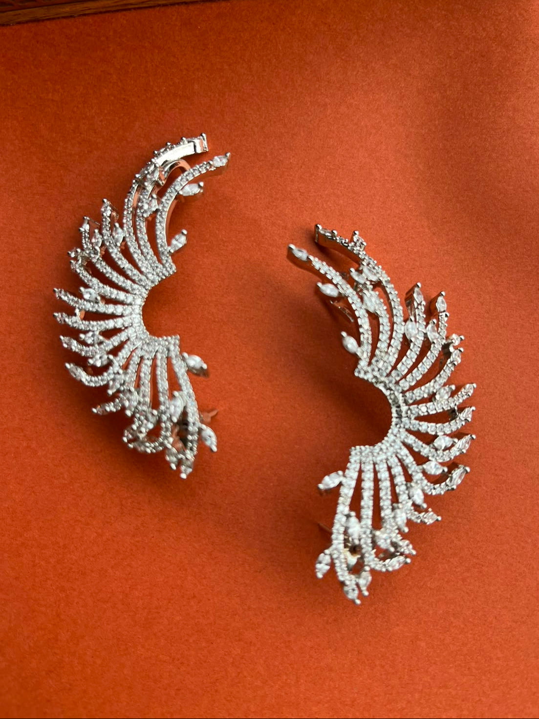 Komal Diamond Earcuffs VNE093