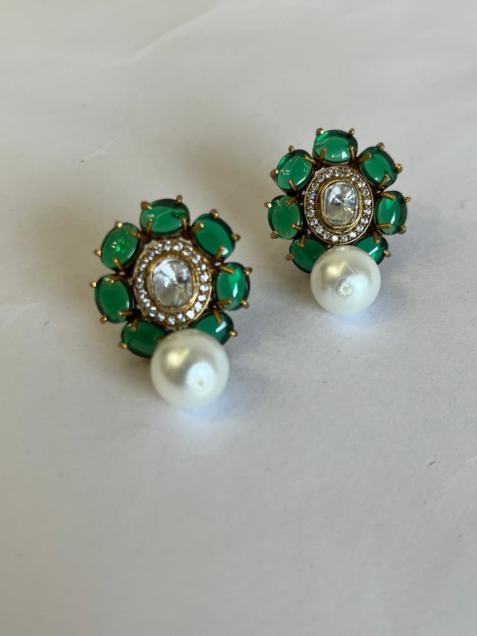 Emerald Green Pearl Drop Studs VNE306