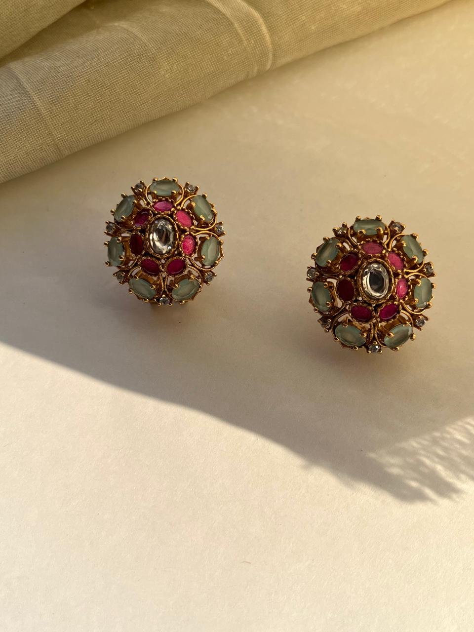 Mint Rubi Jasmine Studs VNE321