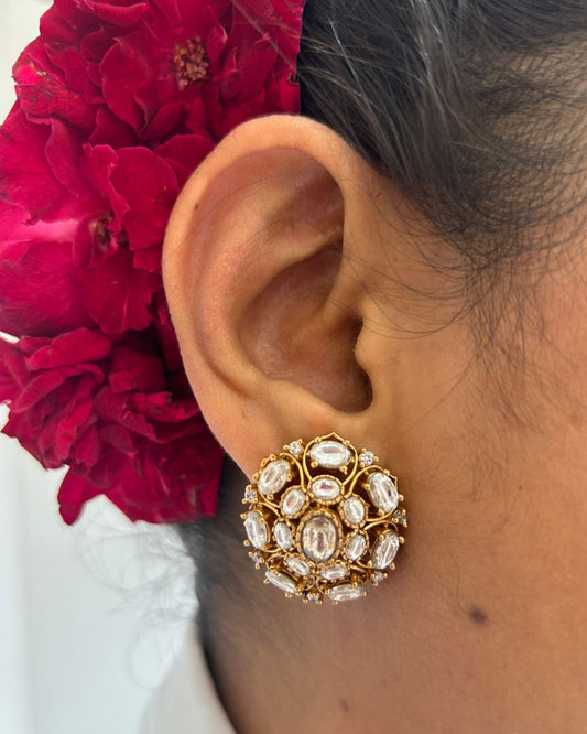 White Jashmin Studs VNE324