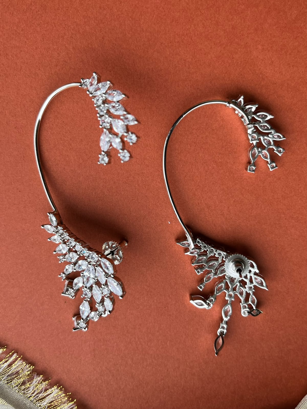 Dazzle Earcuffs VNE350