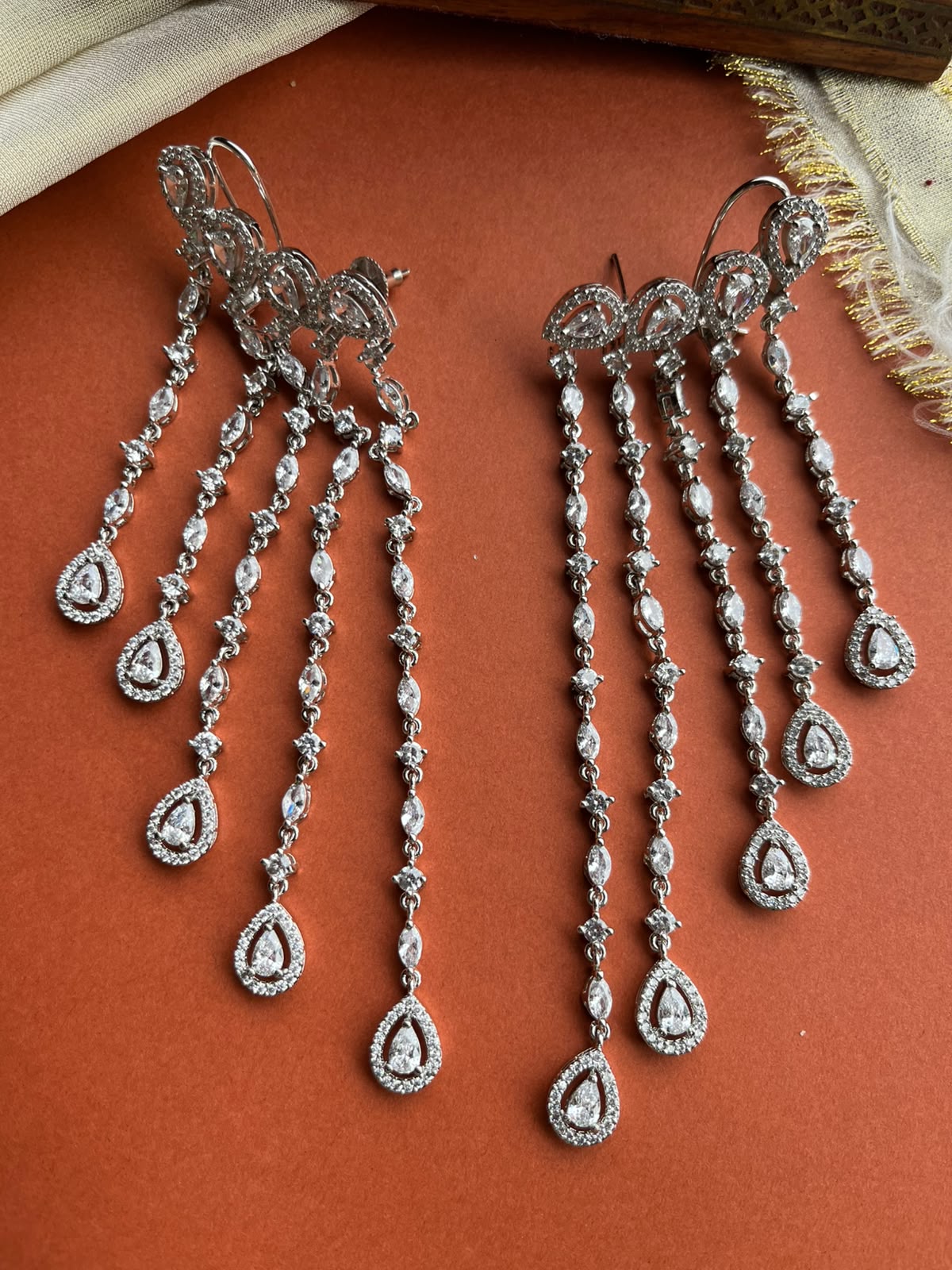 Aurora Diamond Earcuffs VNE351