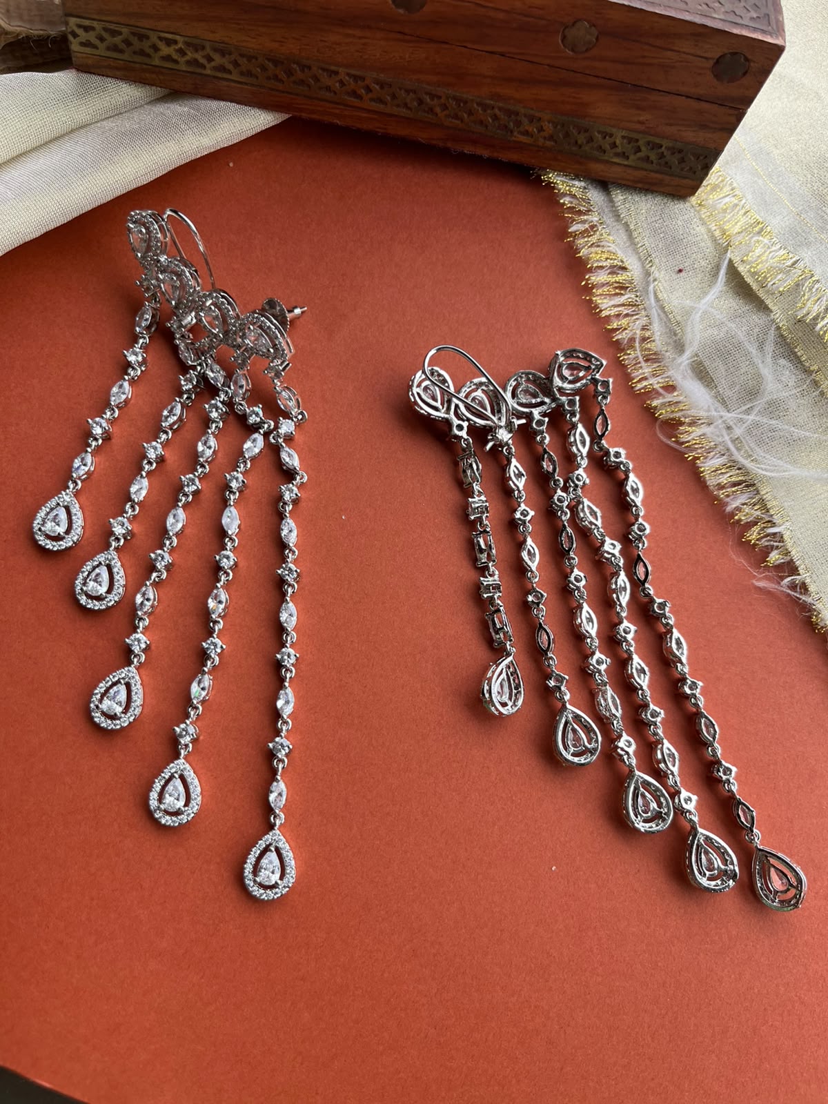 Aurora Diamond Earcuffs VNE351