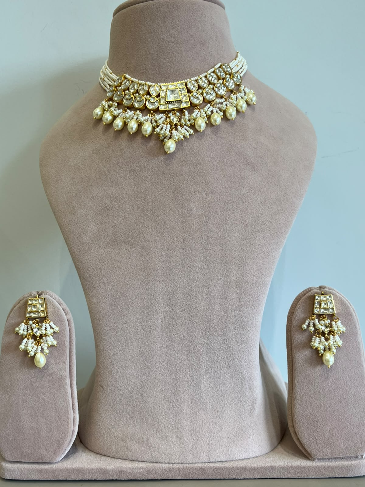 White Jadau Pearl Drop Necklace Set VNE614