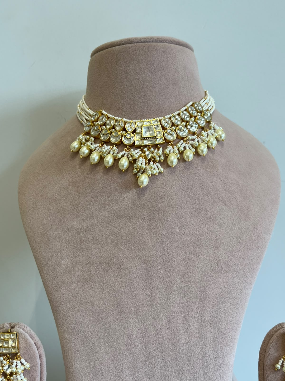 White Jadau Pearl Drop Necklace Set VNE614