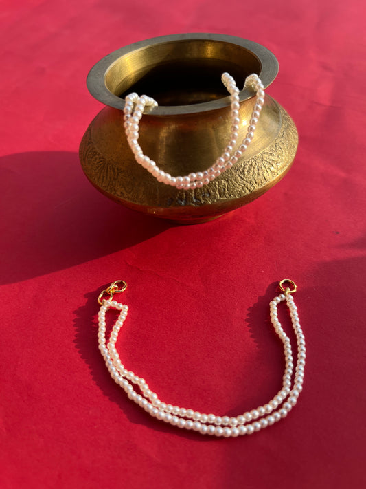 Pearl Hair Earchin VNEC007