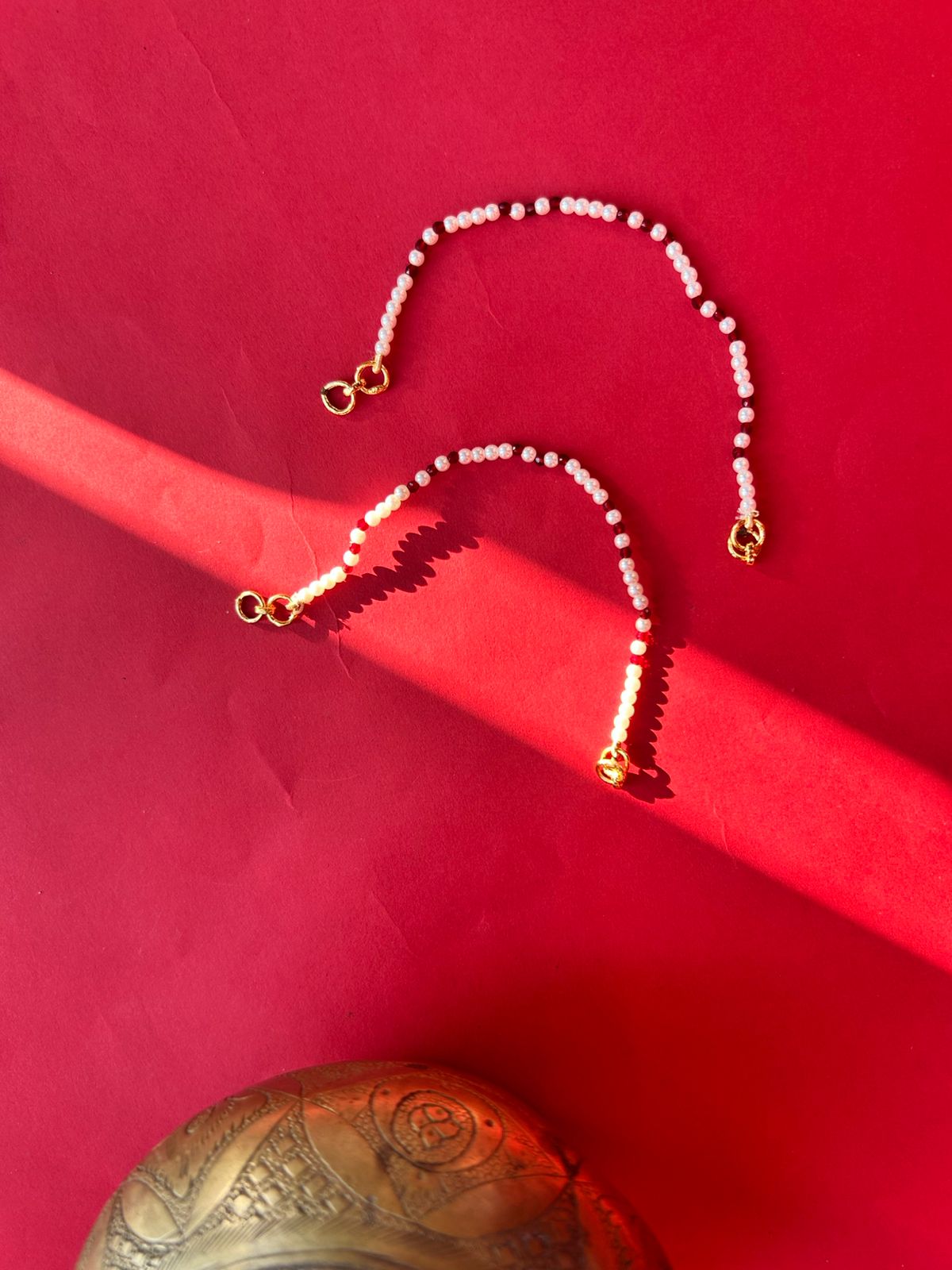 Red White Pearl Earchain VNEC017