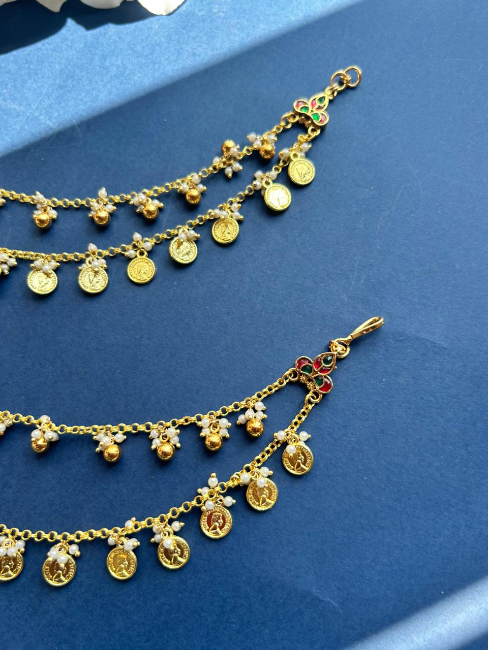 Gold Coin Earchain VNEC018