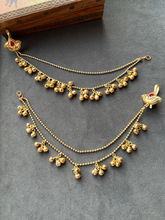 Gold Ghooghri Earchain VNEC028
