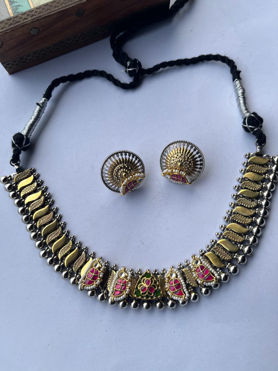 Dual Tone Jadau Motif Set VNG254