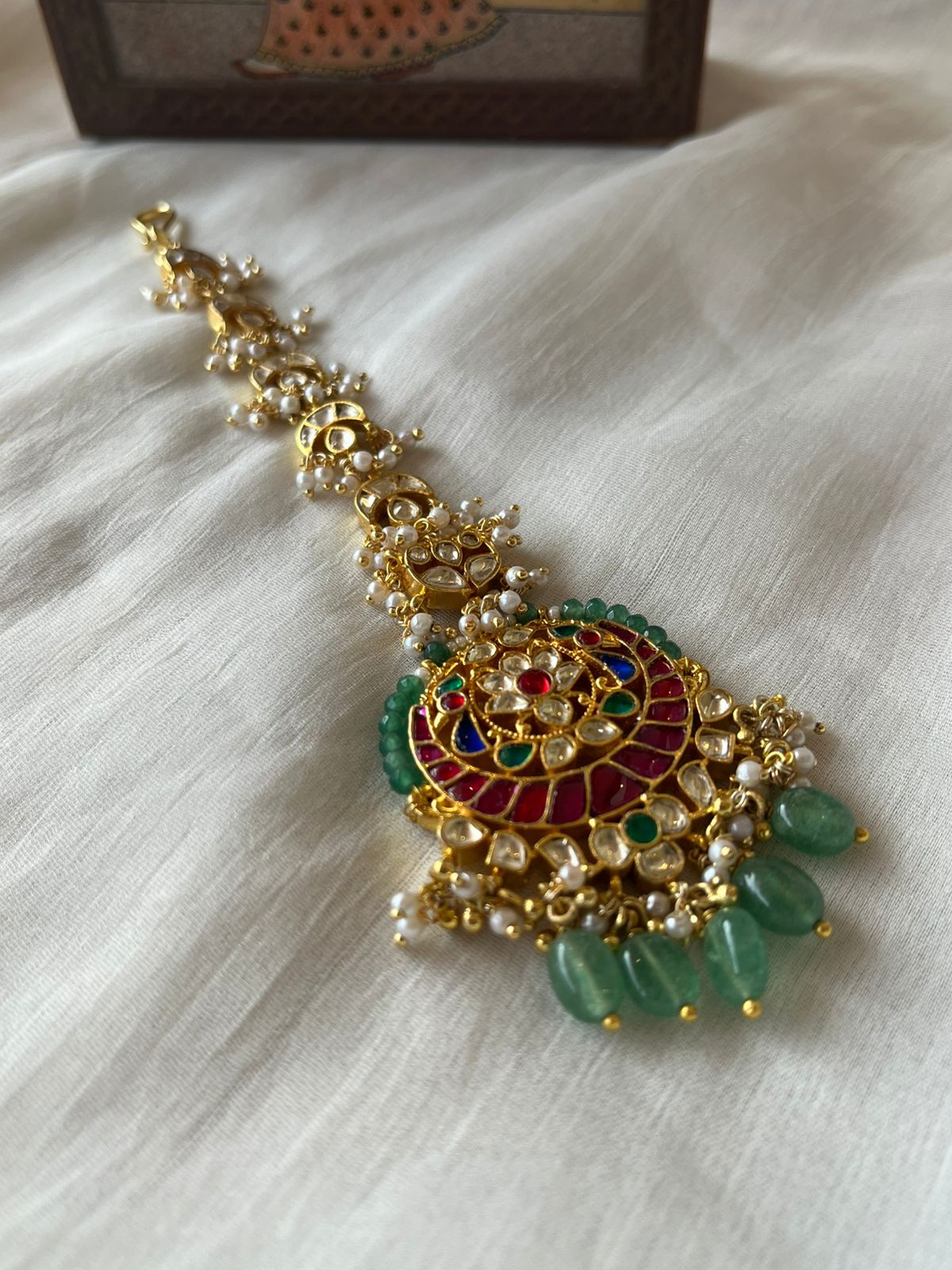Peacock Multi Pearl Tika VNHN037