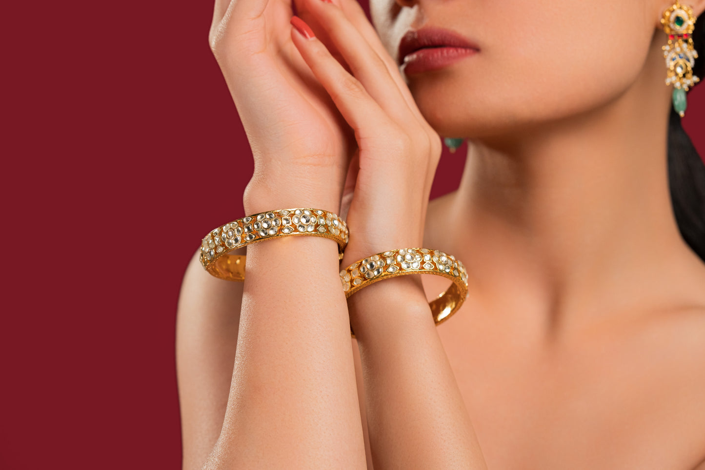 White Jadau Bangles- VNHN017