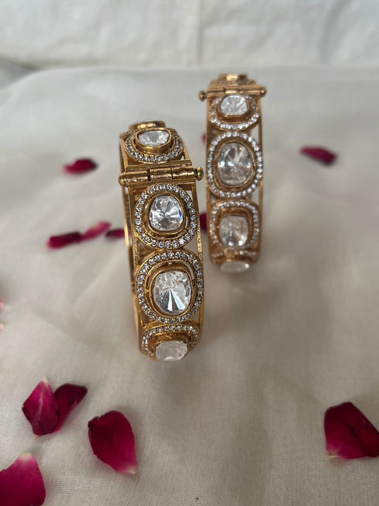 White Polki Bangles VNHN044