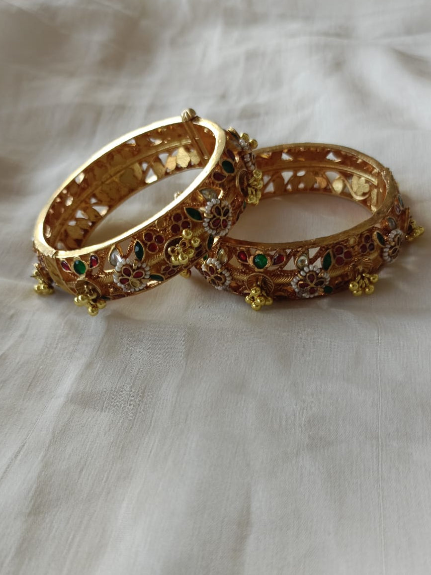 Heritage Bangles VNHN053